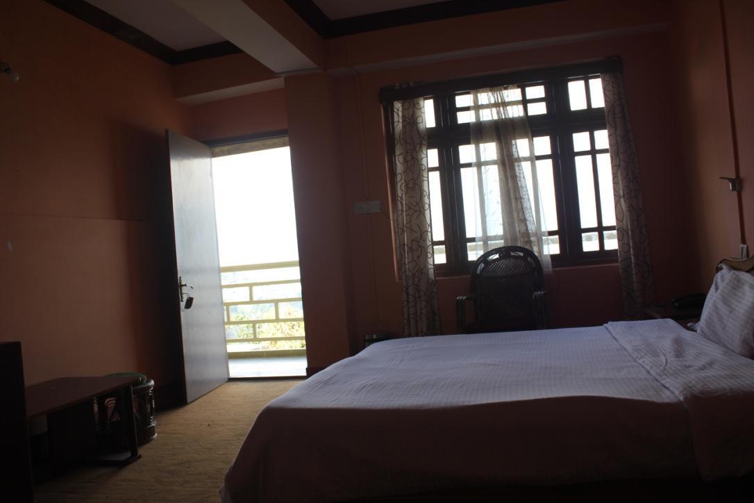 The Ace Pine Valley Hotel Pelling Exterior photo