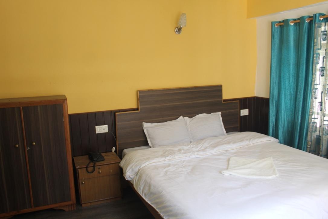 The Ace Pine Valley Hotel Pelling Exterior photo